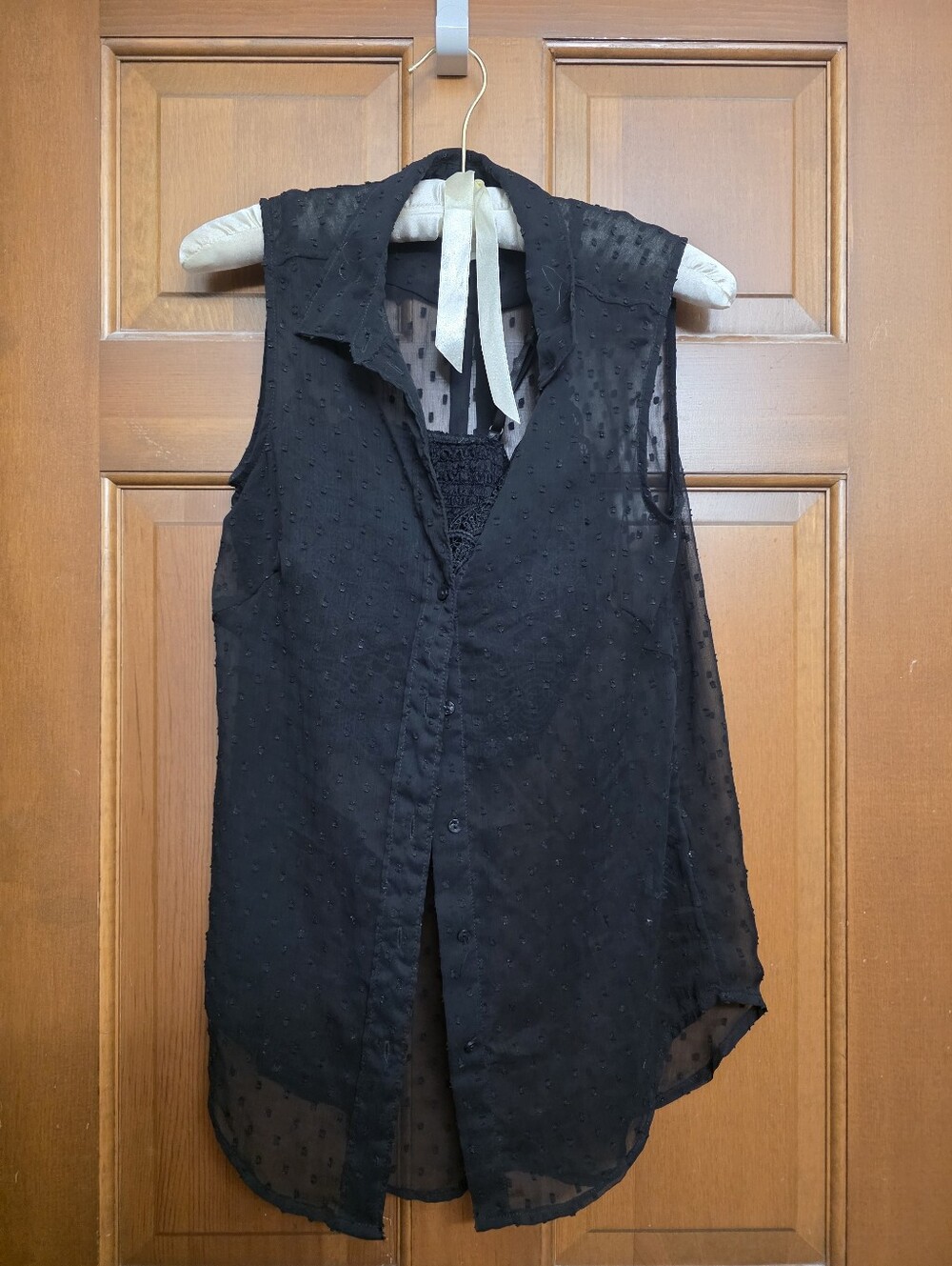 H&M Black Sleeveless Sheer Button-Up Blouse